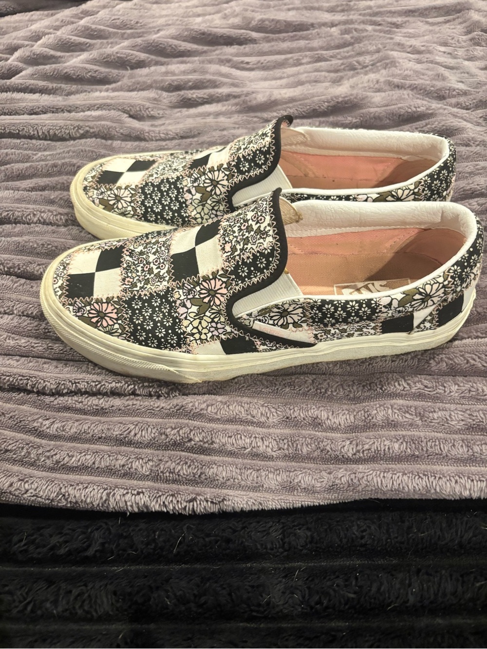Vans Checker & Floral Slip-On Sneakers in Black and Pink - Picture 2 of 2